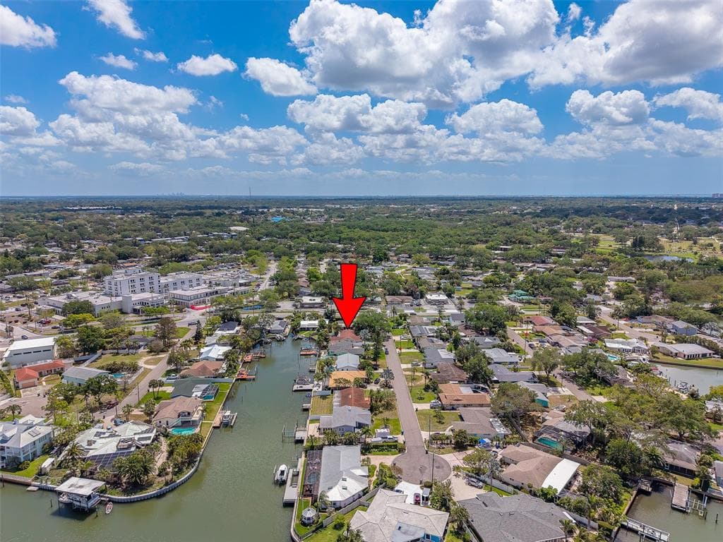 2017 COVE DRIVE photo 3
