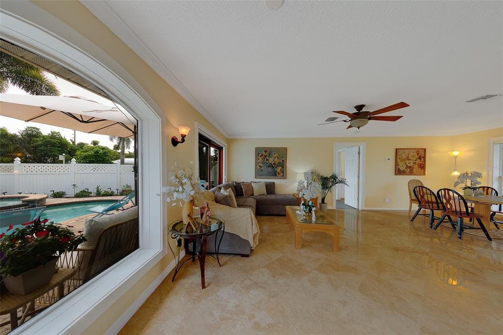 2017 COVE DRIVE photo 5