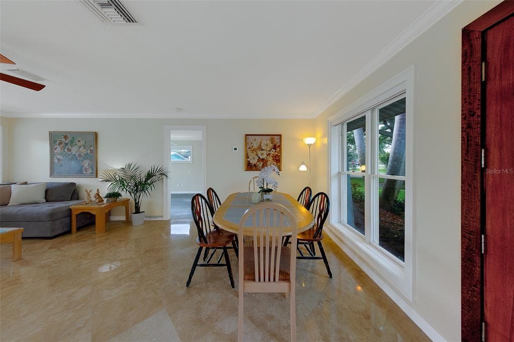 2017 COVE DRIVE photo 10