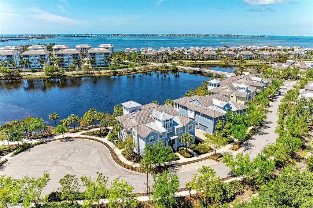 348 SAPPHIRE LAKE DRIVE 101 photo 1