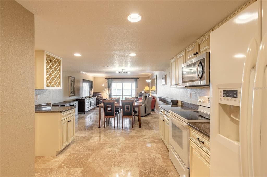 3131 S RIDGEWOOD AVENUE 101 photo 11