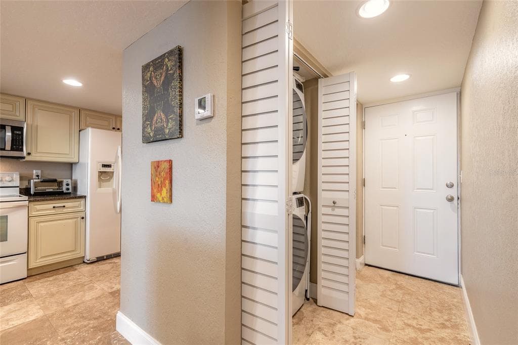 3131 S RIDGEWOOD AVENUE 101 photo 21