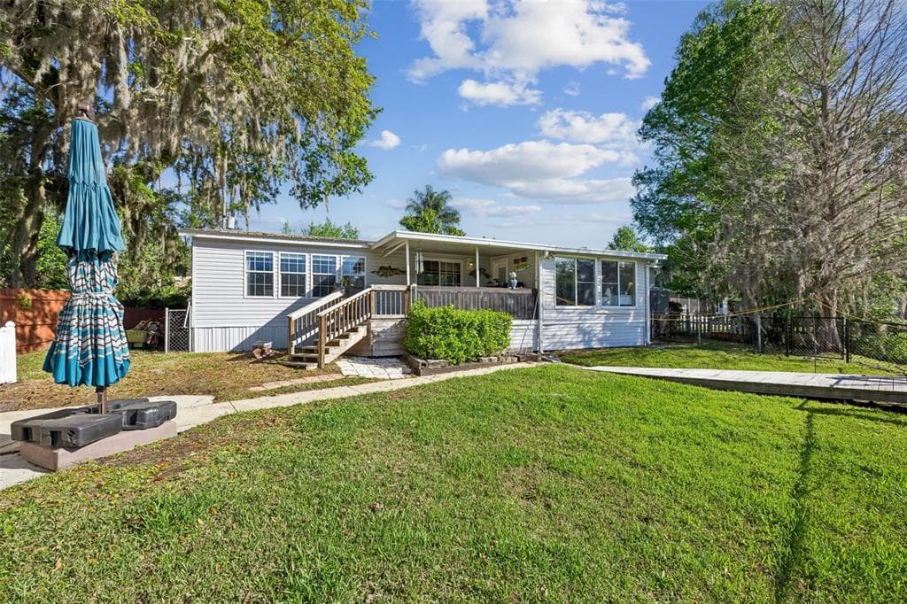 334 PARADISE CIRCLE 3