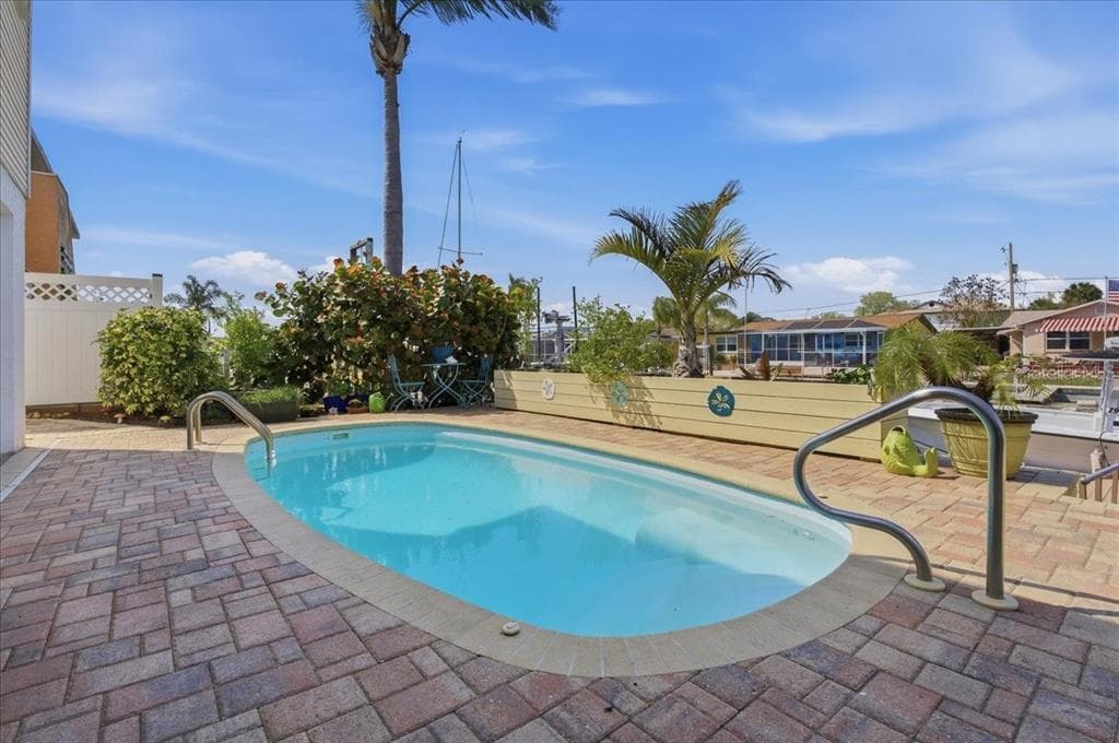 7611 MAKO DRIVE photo 12