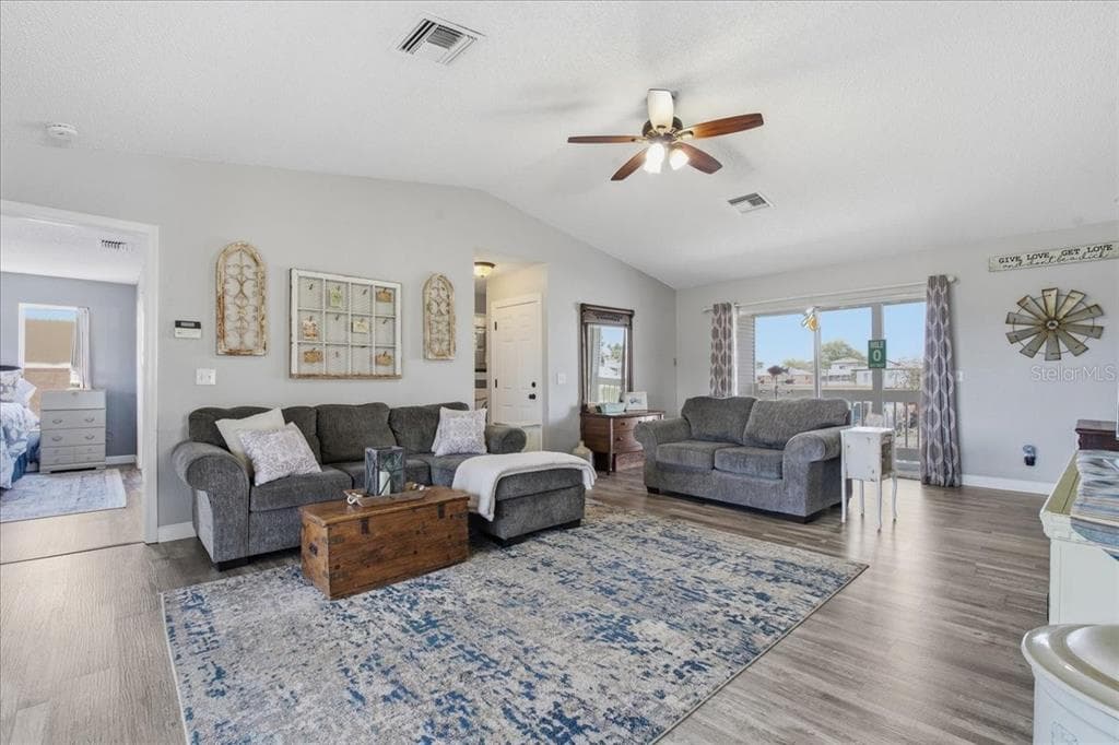 7611 MAKO DRIVE photo 21