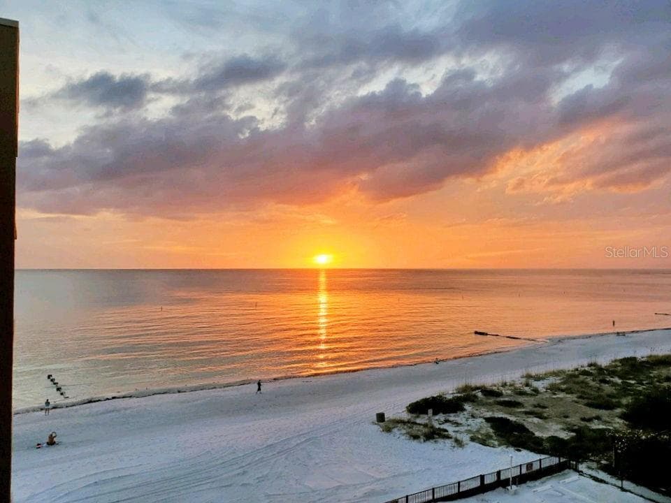 14900 GULF BOULEVARD 410 photo 1