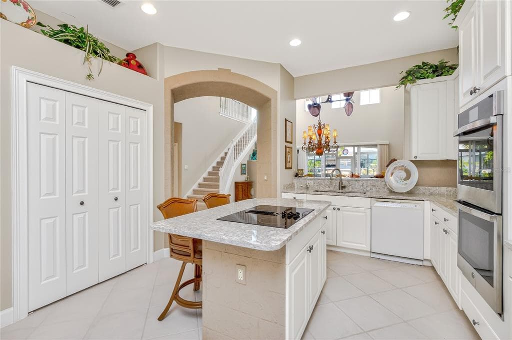 3337 SUNSET KEY CIRCLE photo 16