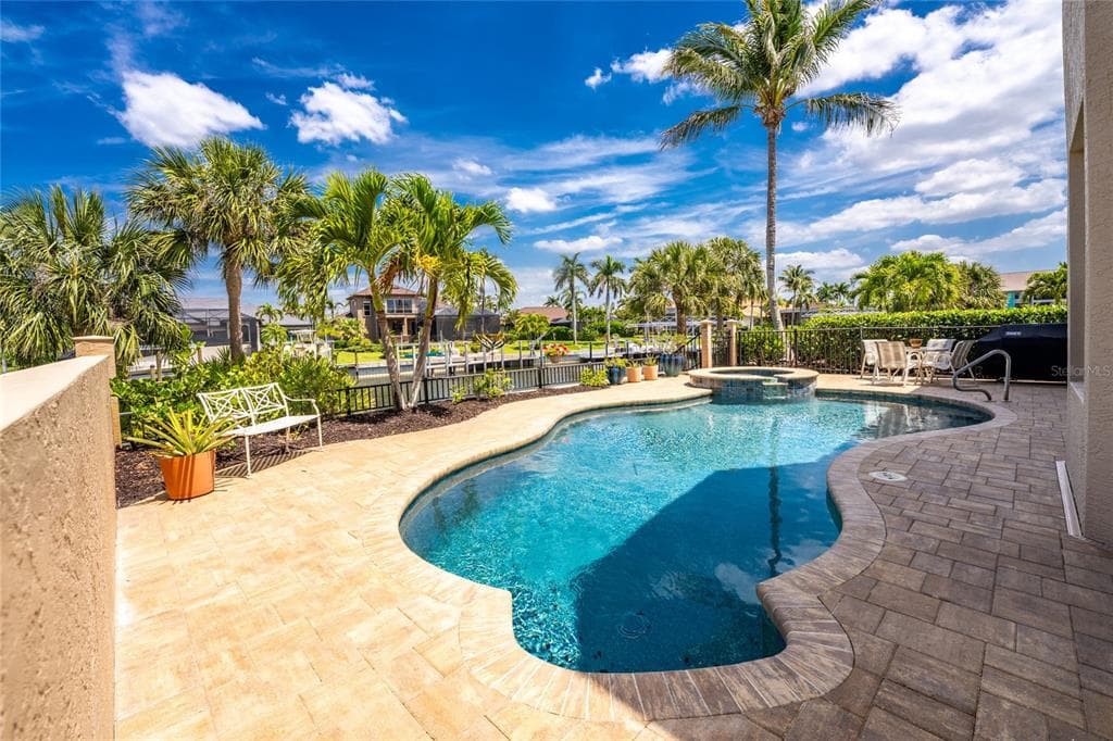 3337 SUNSET KEY CIRCLE photo 5