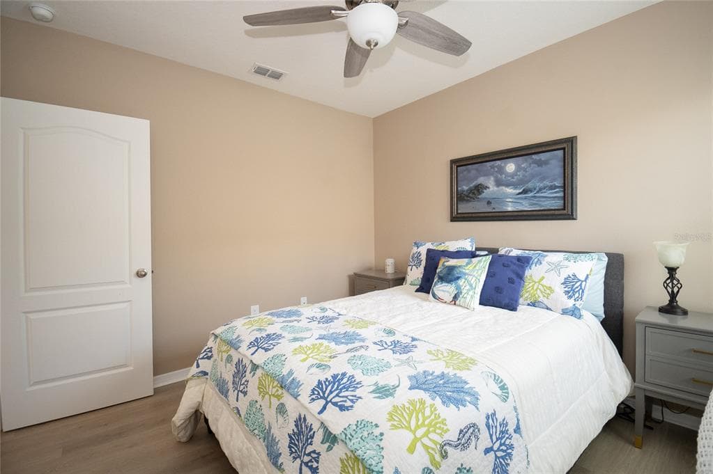 5688 SILTSTONE STREET photo 5
