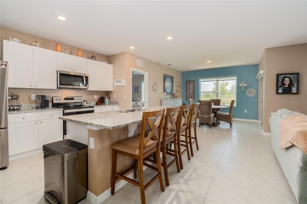 5688 SILTSTONE STREET photo 9