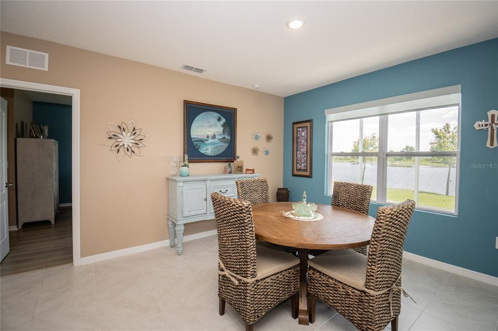 5688 SILTSTONE STREET photo 15