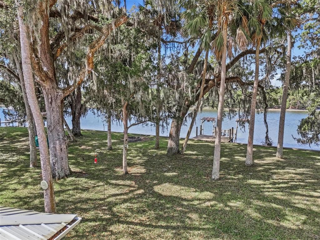 4368 N OCEAN SHORE BLVD photo 3
