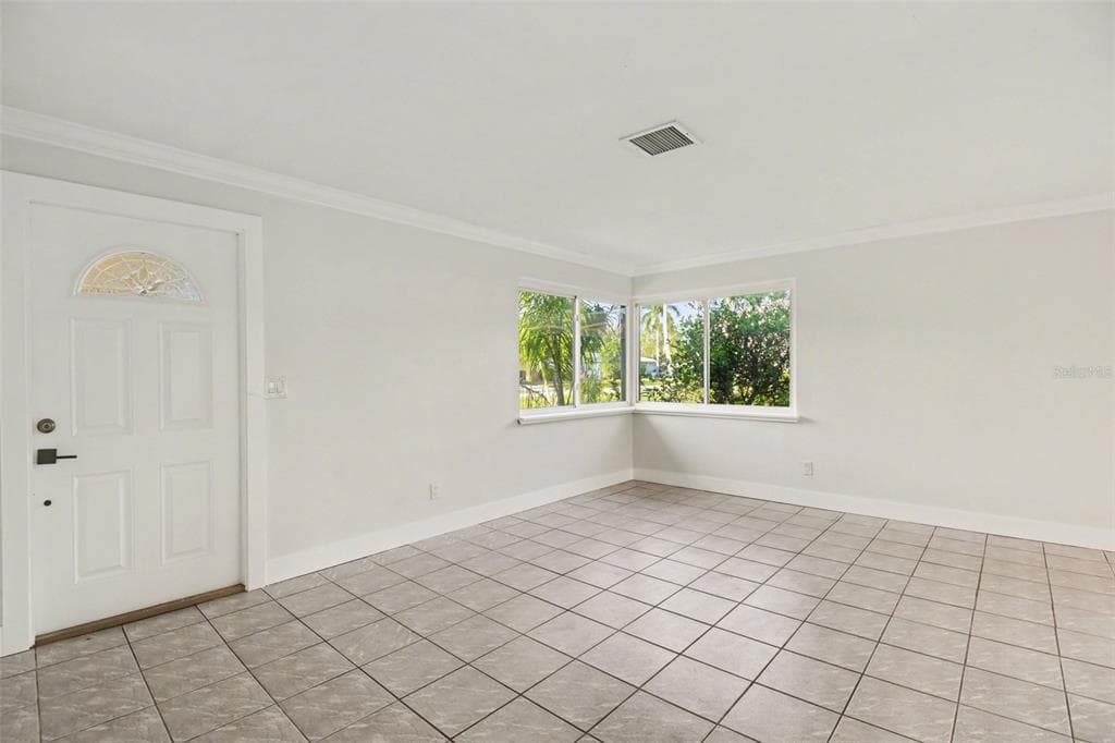 468 GRENIER DRIVE photo 6