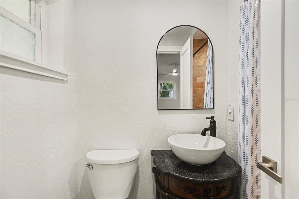 468 GRENIER DRIVE photo 24