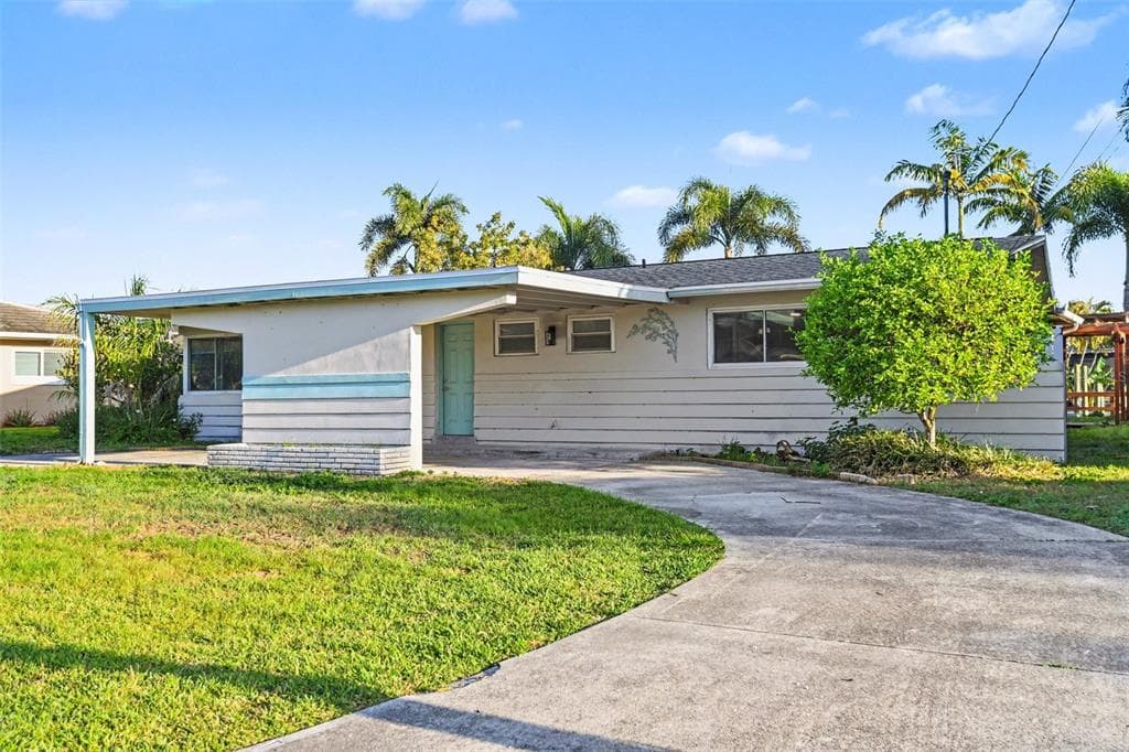 468 GRENIER DRIVE photo 4