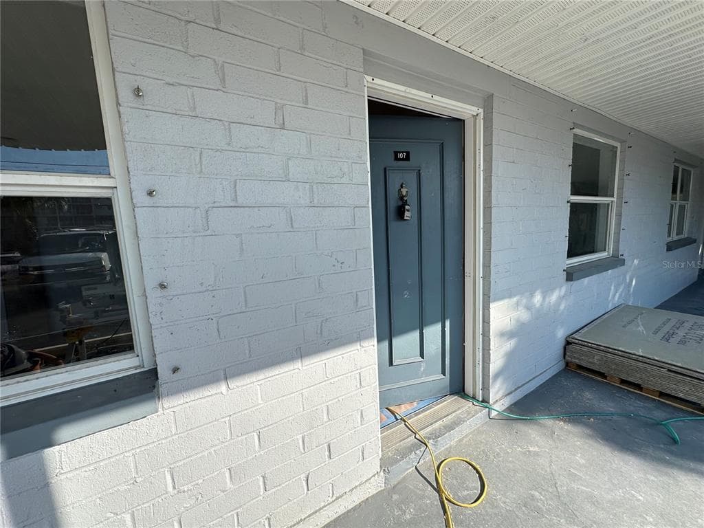 1859 SHORE DRIVE S 107 photo 7