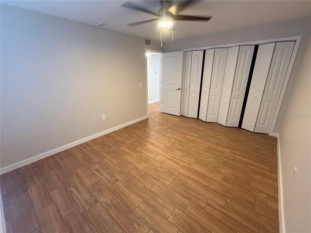 1859 SHORE DRIVE S 107 photo 24
