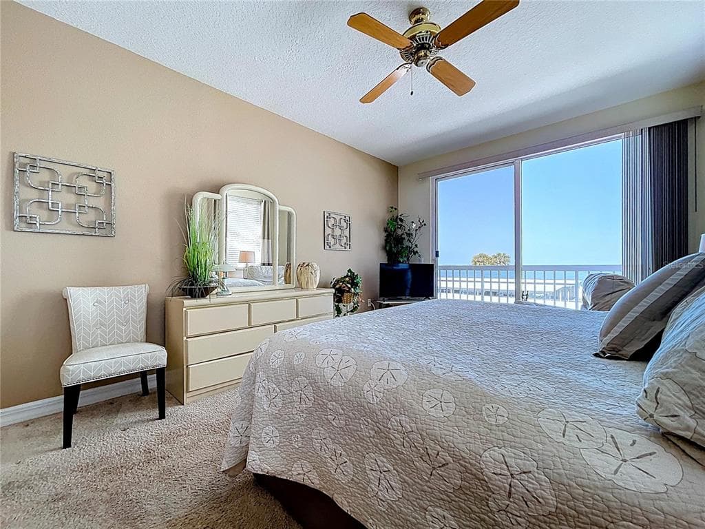 7 ISLAND PARK PLACE 204 photo 16