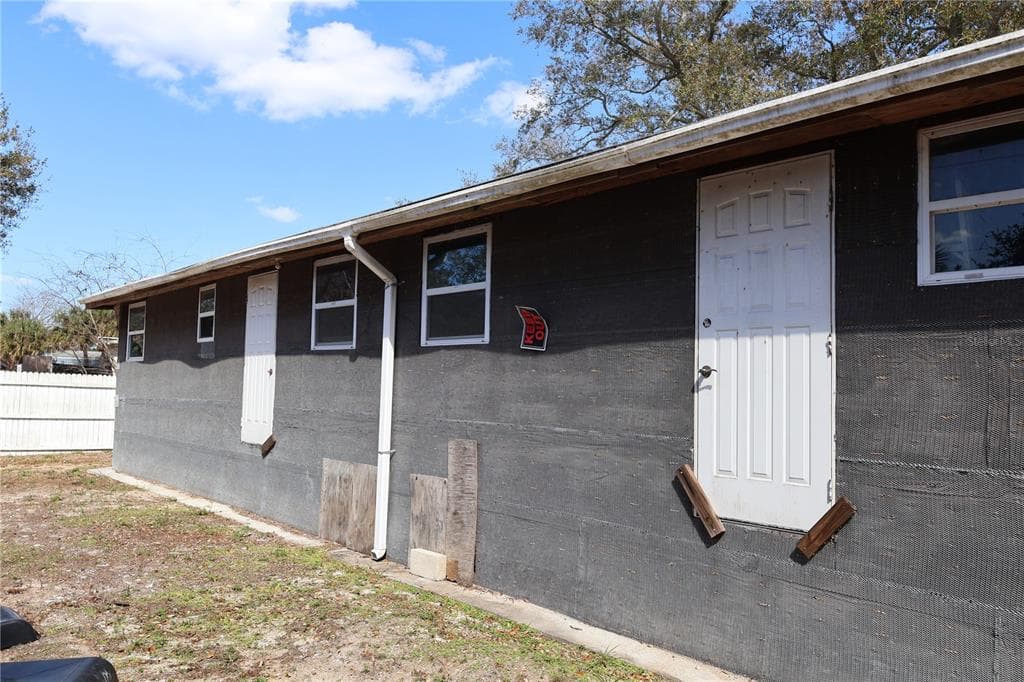 6991 ASH DRIVE photo 9