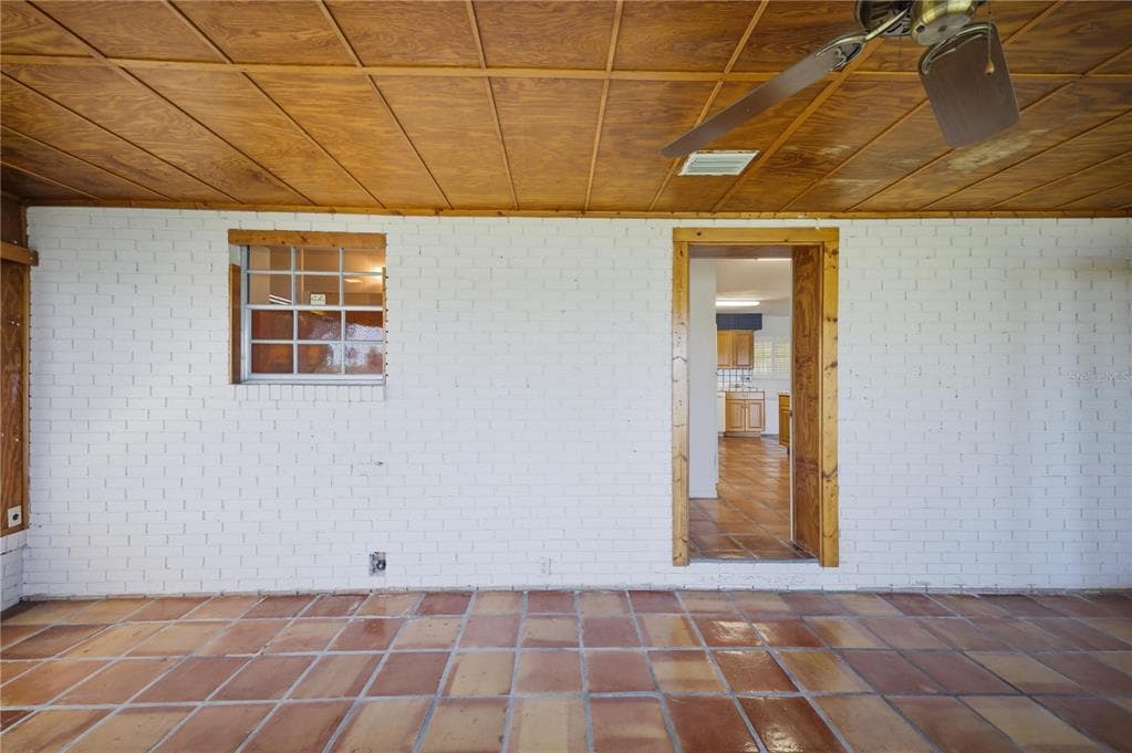 21407 NW 39TH COURT photo 15