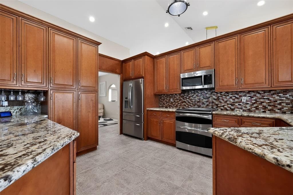 12301 CABOT COURT photo 10