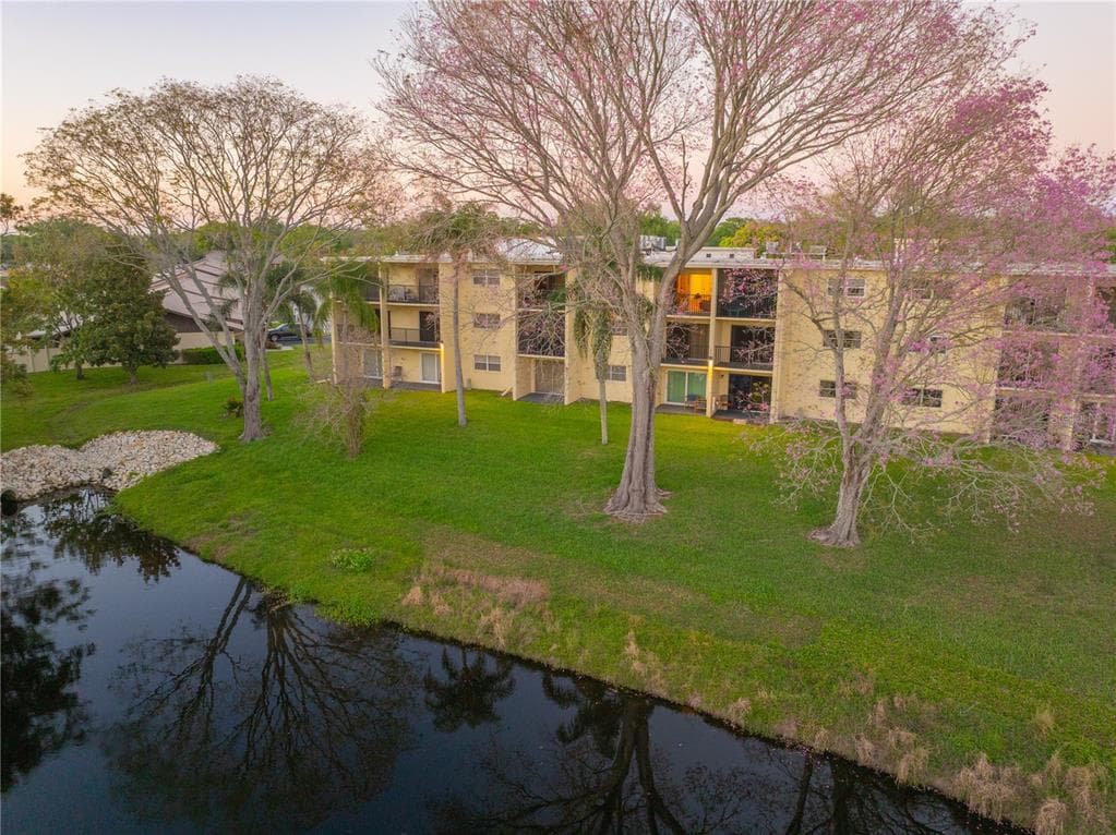 1450 HEATHER RIDGE BOULEVARD 307 photo 15