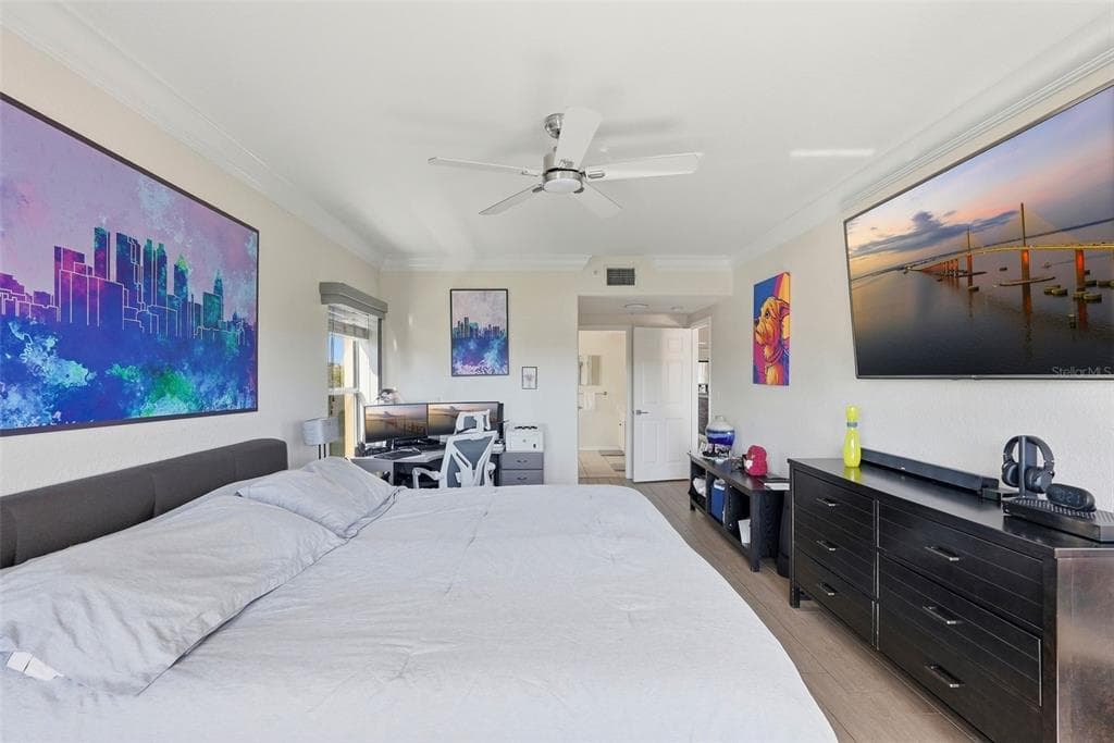1695 PINELLAS BAYWAY S E4 photo 16