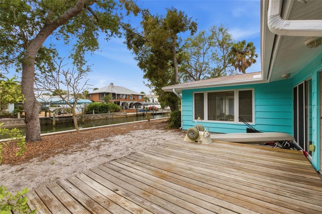 528 RALPH STREET photo 4