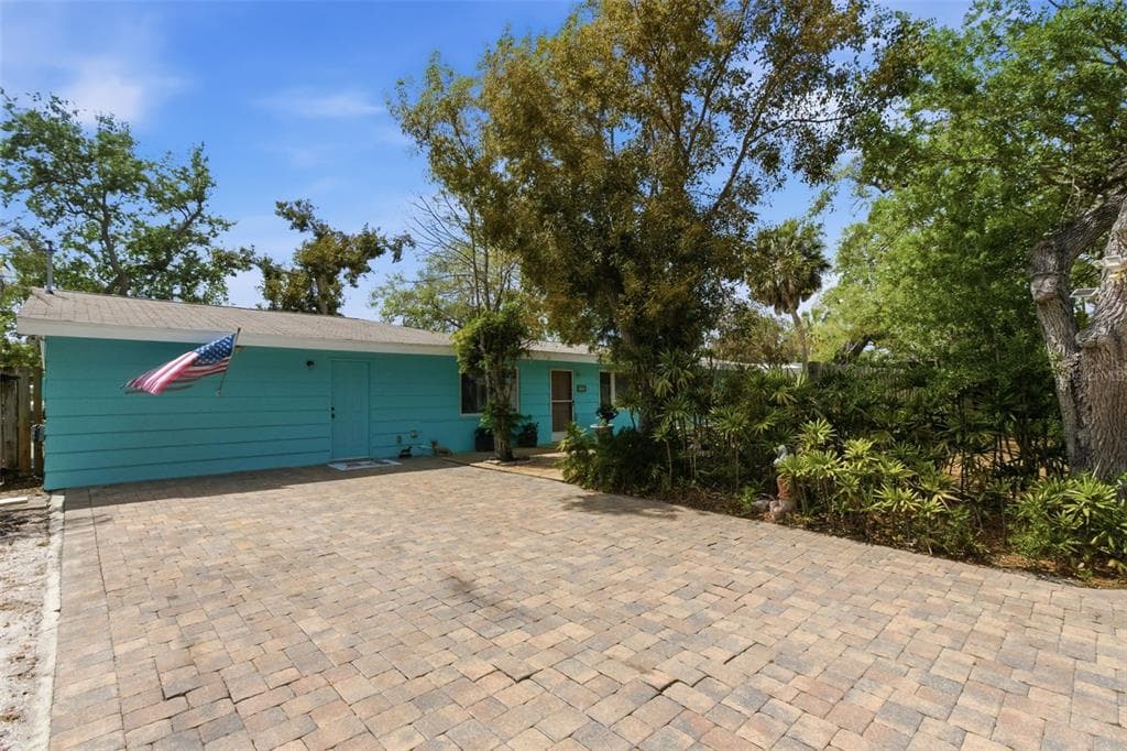 528 RALPH STREET photo 25