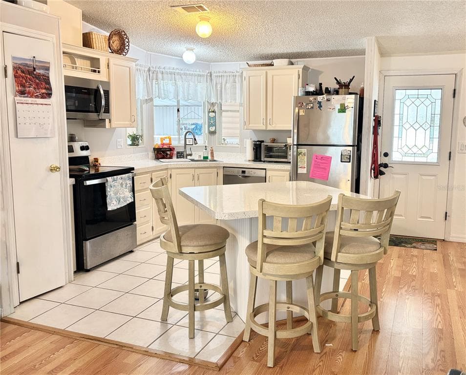 102 AMERICANA COURT NE 206 photo 10