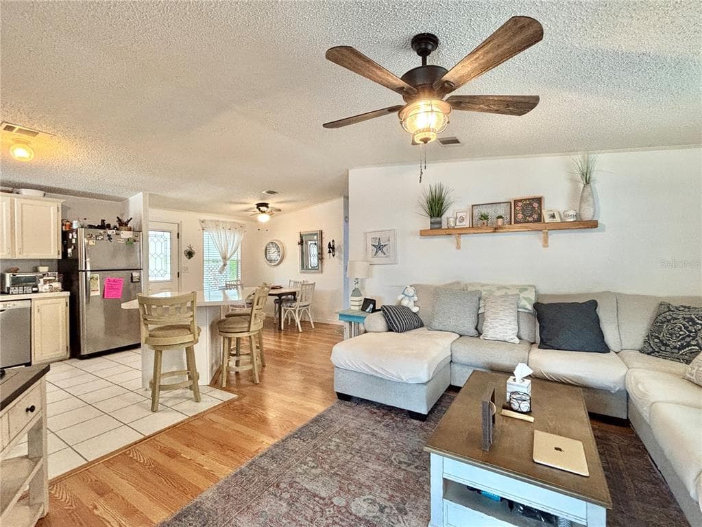 102 AMERICANA COURT NE 206 photo 8