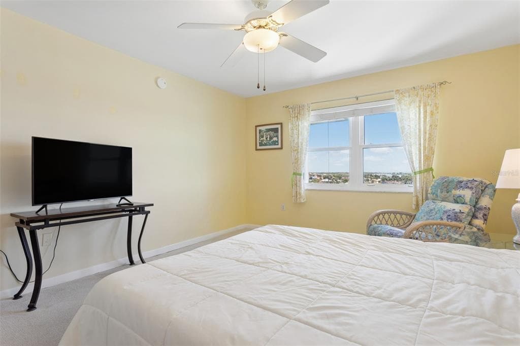 5130 BRITTANY DRIVE S 1002 photo 22