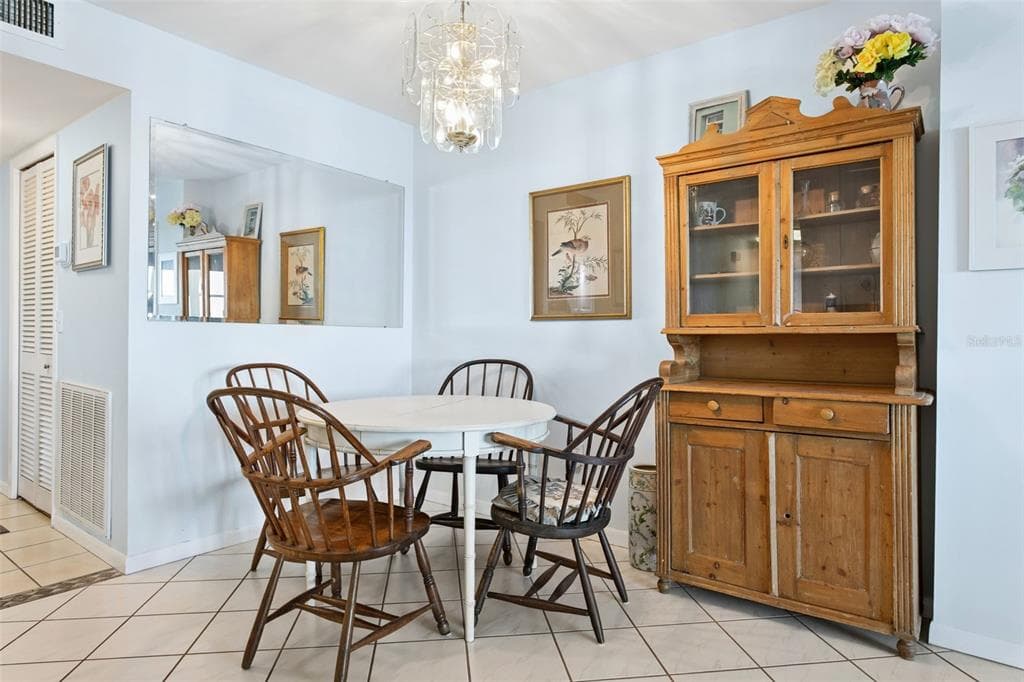 5130 BRITTANY DRIVE S 1002 photo 7