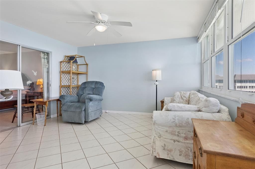 5130 BRITTANY DRIVE S 1002 photo 14