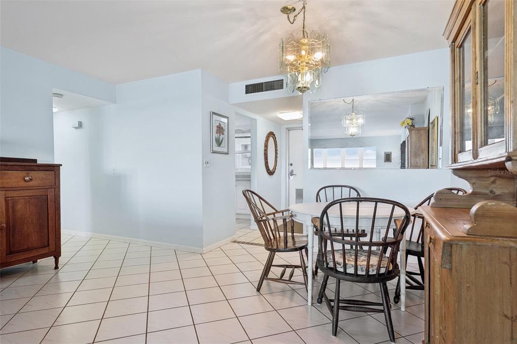 5130 BRITTANY DRIVE S 1002 photo 8