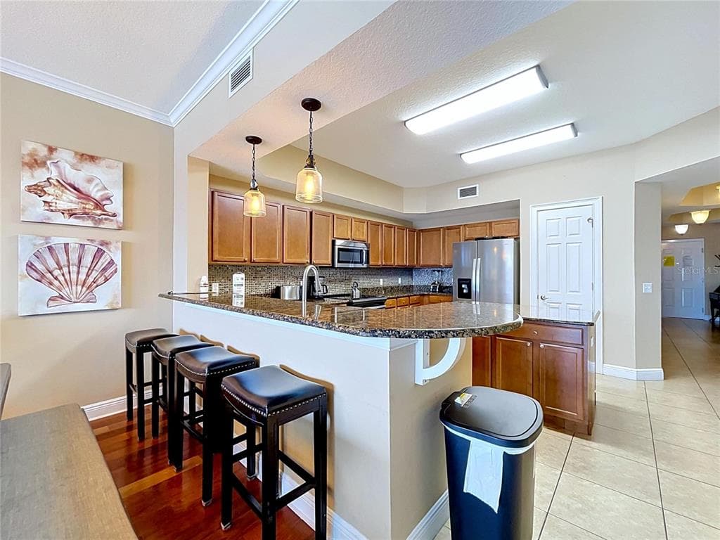 600 BAYWAY BOULEVARD 304 photo 10