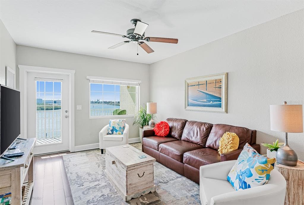 399 2ND STREET 416 photo 8