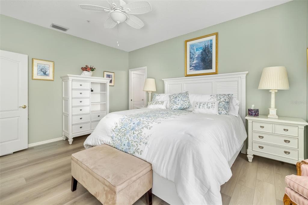 5300 MAHOGANY RUN AVENUE photo 19