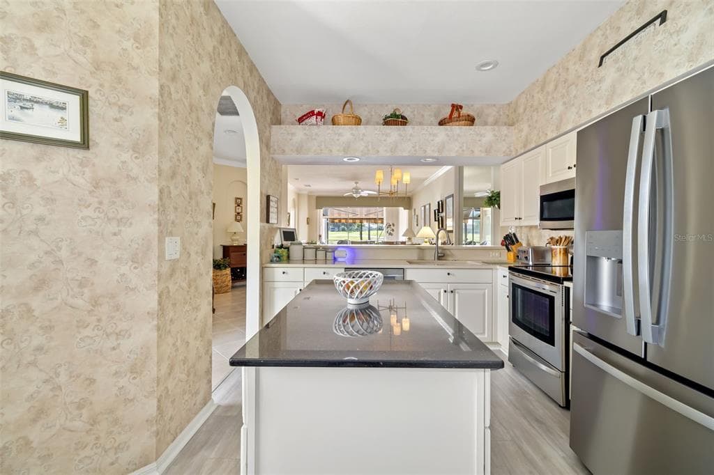 5300 MAHOGANY RUN AVENUE photo 8
