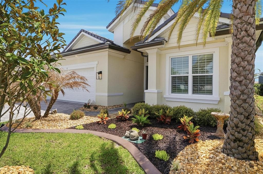 9 DEL PALMA DRIVE photo 3