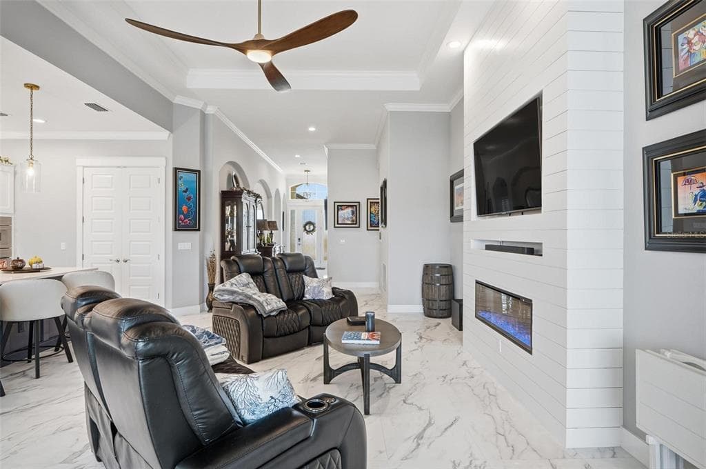 9 DEL PALMA DRIVE photo 11