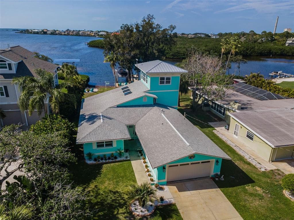 1626 SEA BREEZE DRIVE photo 1