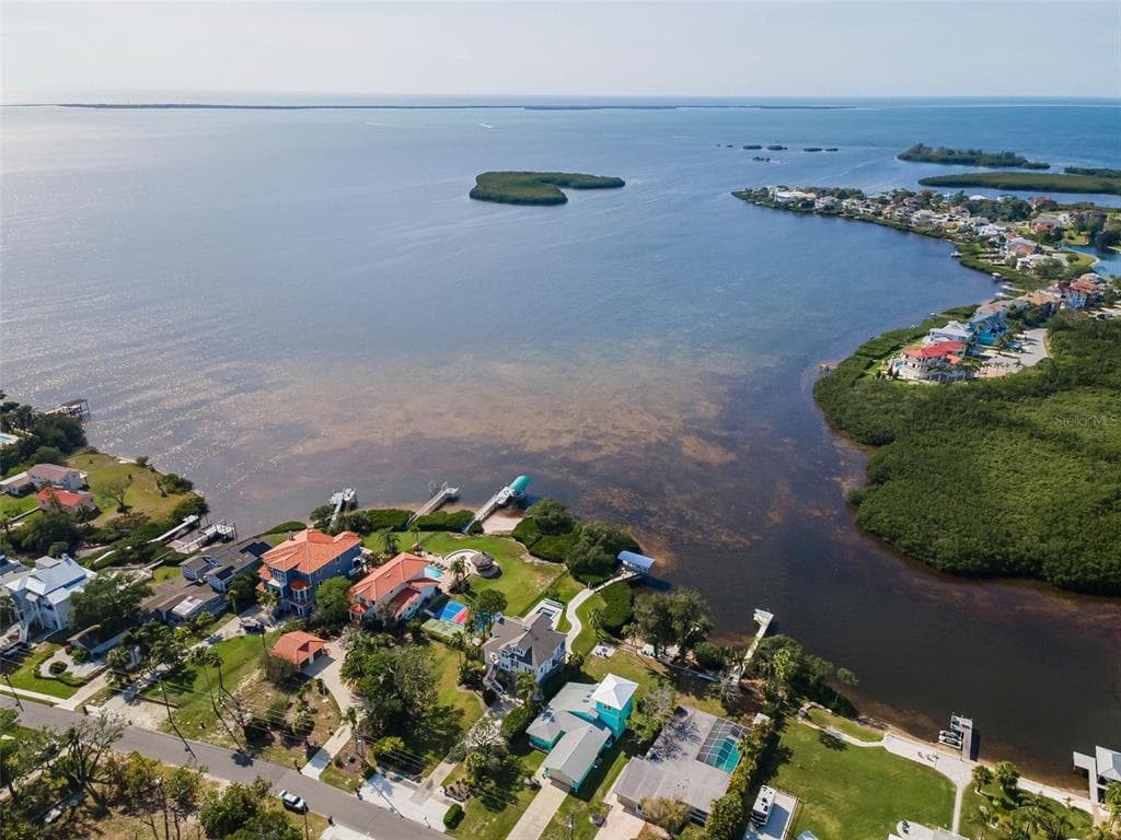 1626 SEA BREEZE DRIVE photo 11