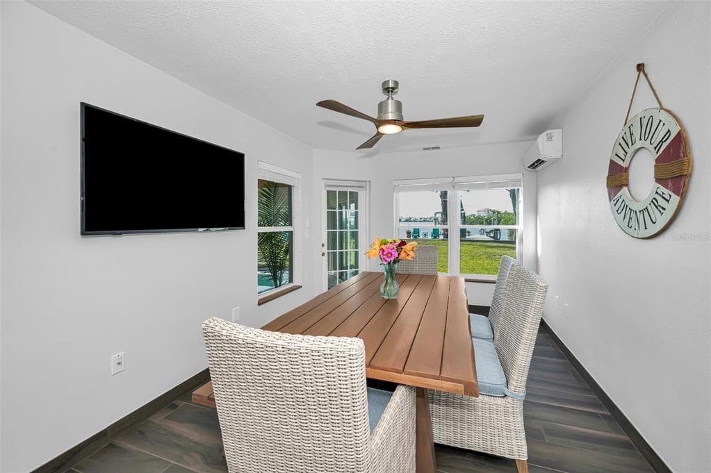 1626 SEA BREEZE DRIVE photo 25