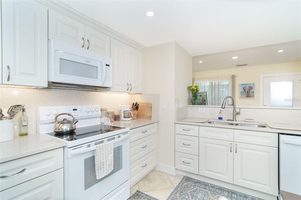 9200 LITTLE GASPARILLA ISLAND 403 photo 10