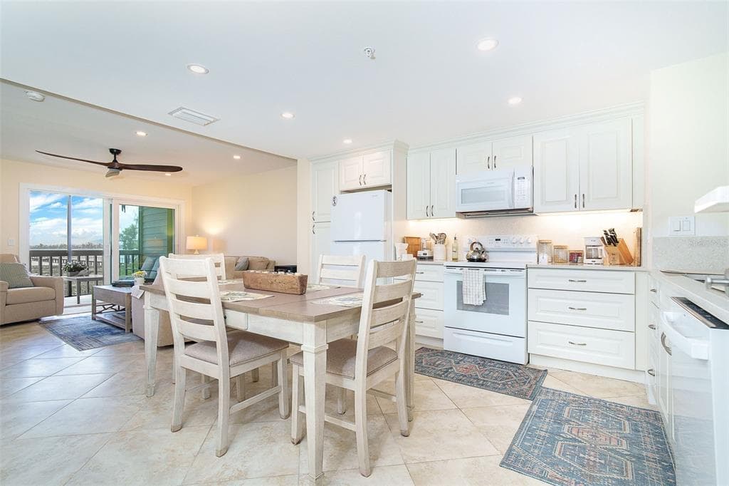 9200 LITTLE GASPARILLA ISLAND 403 photo 8