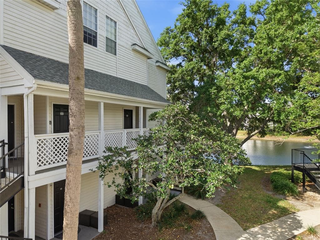 3300 HAVILAND COURT 303 photo 1