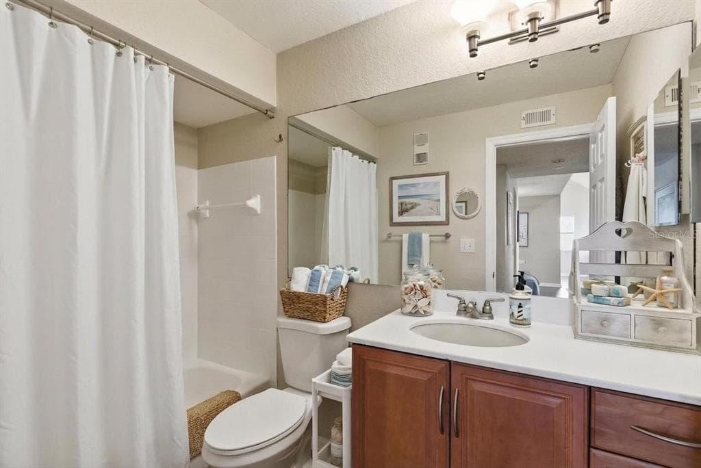 3300 HAVILAND COURT 303 photo 19