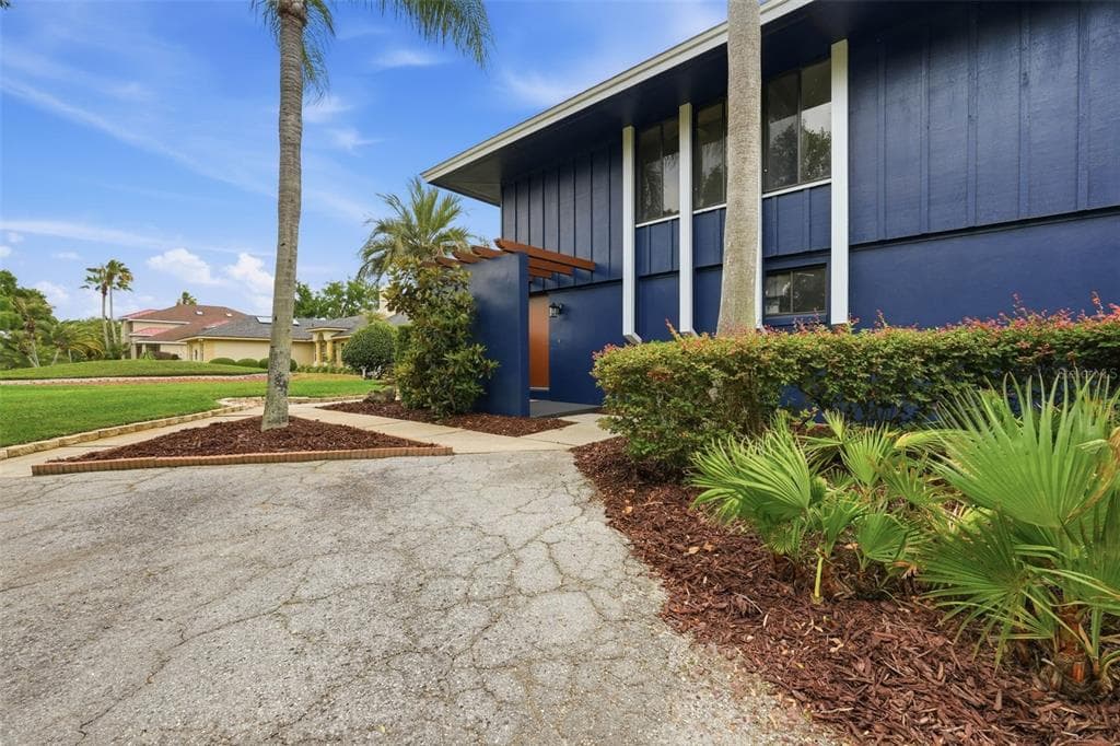 29116 BEAUCLAIRE DRIVE 4