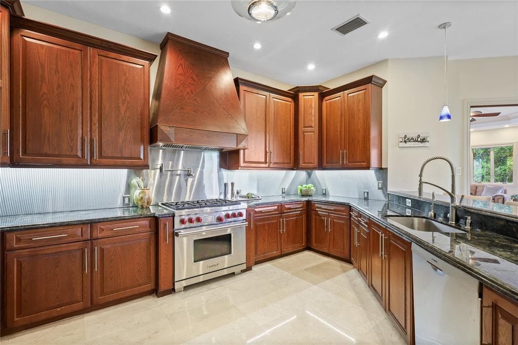 7158 HAWKS HARBOR CIRCLE photo 18